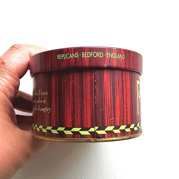 Vintage Yesteryear Pears Soap Oval Tin Trinket Box Small - Picture 3 of 7